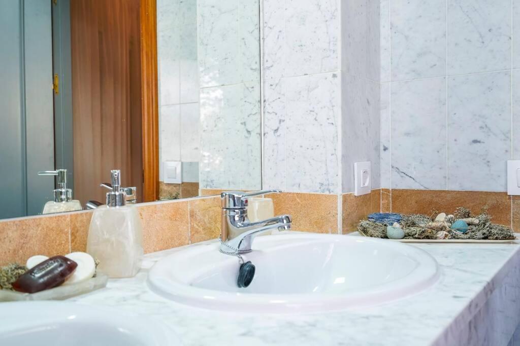 Lovely And Chic Apartment In The Heart Of Sevilla Exterior foto